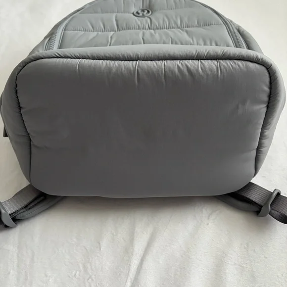 Lululemon Rhino Grey Wunder Puff Backpack 20L Lululemon Wunder Puff Backpack 20L - Rhino Grey - lulu fanatics main image 4